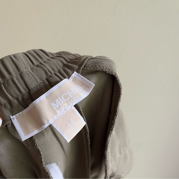 Michael Kors Drawstring Waist Tie Ankle Pants - Picture 4 of 11